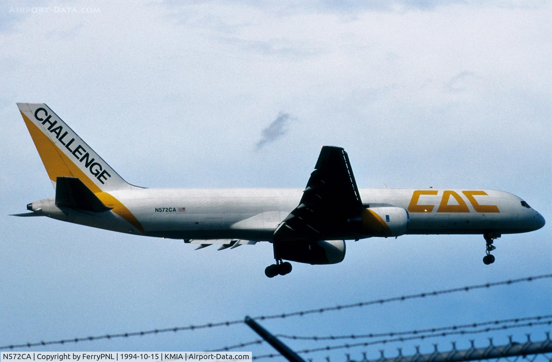 N572CA, 1990 Boeing 757-23APF C/N 24868, Challenge B752 freighter landing
