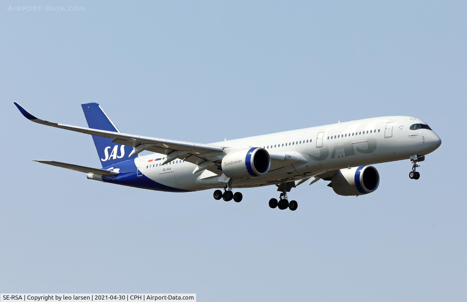 SE-RSA, 2019 Airbus A350-941 C/N 358, Copenhagen 30.4.2021 L/D R-04R