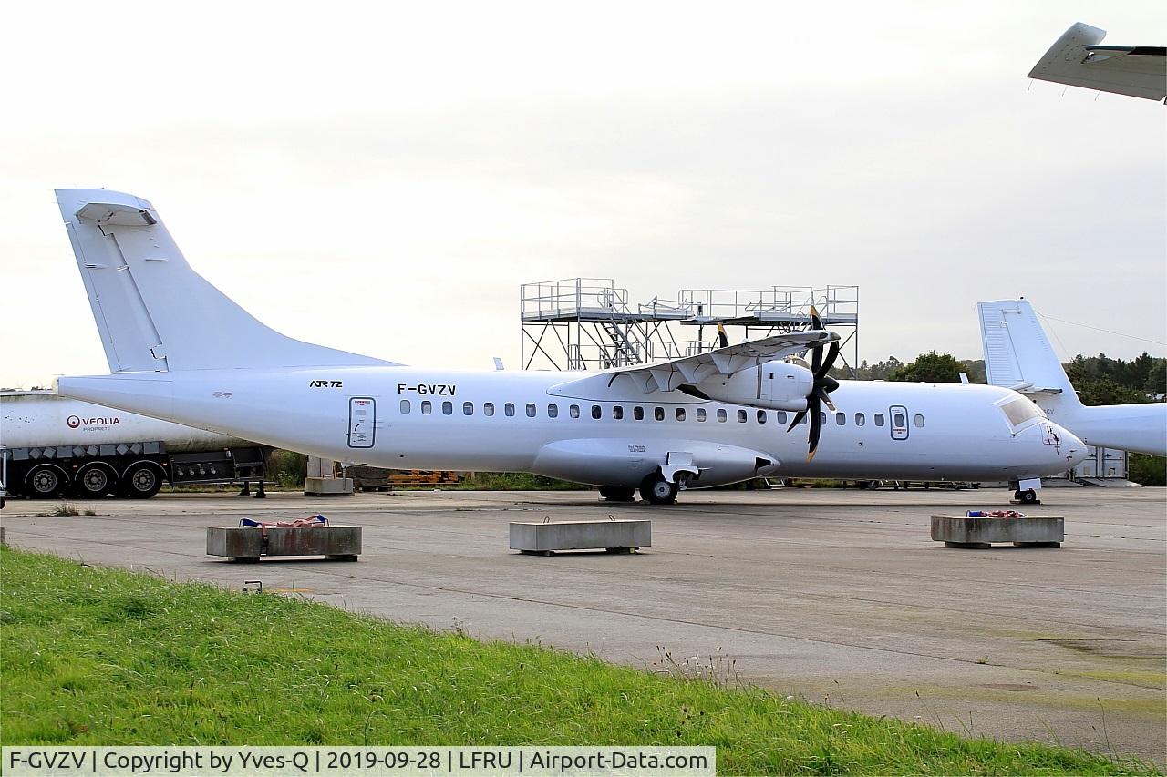 F-GVZV, 2002 ATR 72-212A C/N 686, ATR 72-212A, Parked, Morlaix-Ploujean airport (LFRU-MXN)