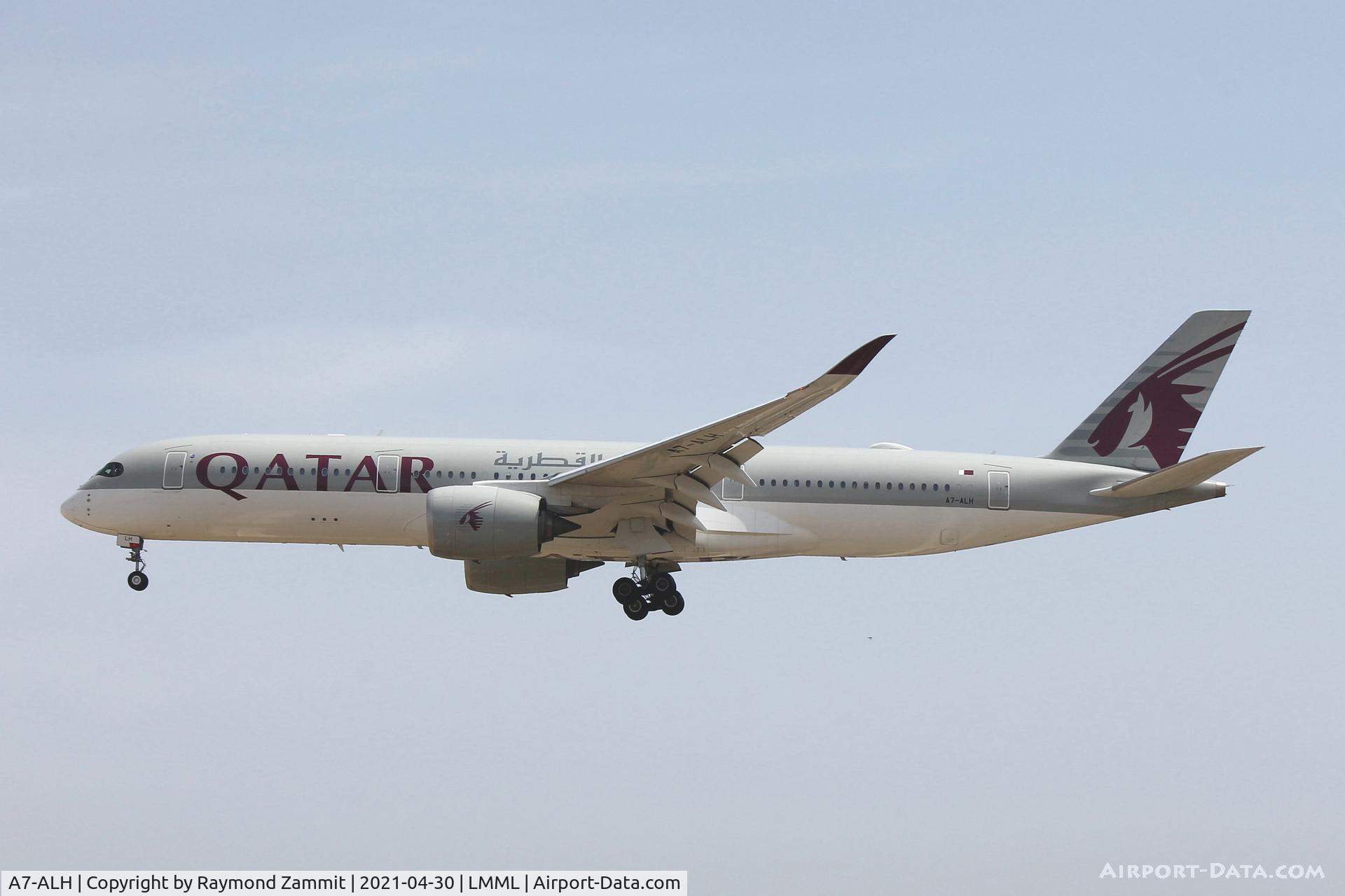 A7-ALH, 2015 Airbus A350-941 C/N 012, A350 A7-ALH Qatar Airways
