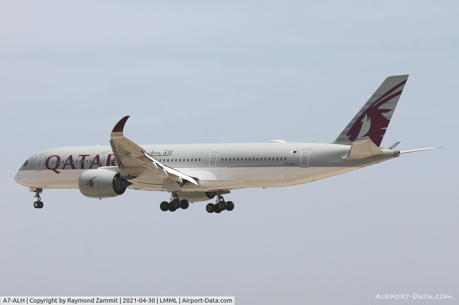 A7-ALH, 2015 Airbus A350-941 C/N 012, A350 A7-ALH Qatar Airways