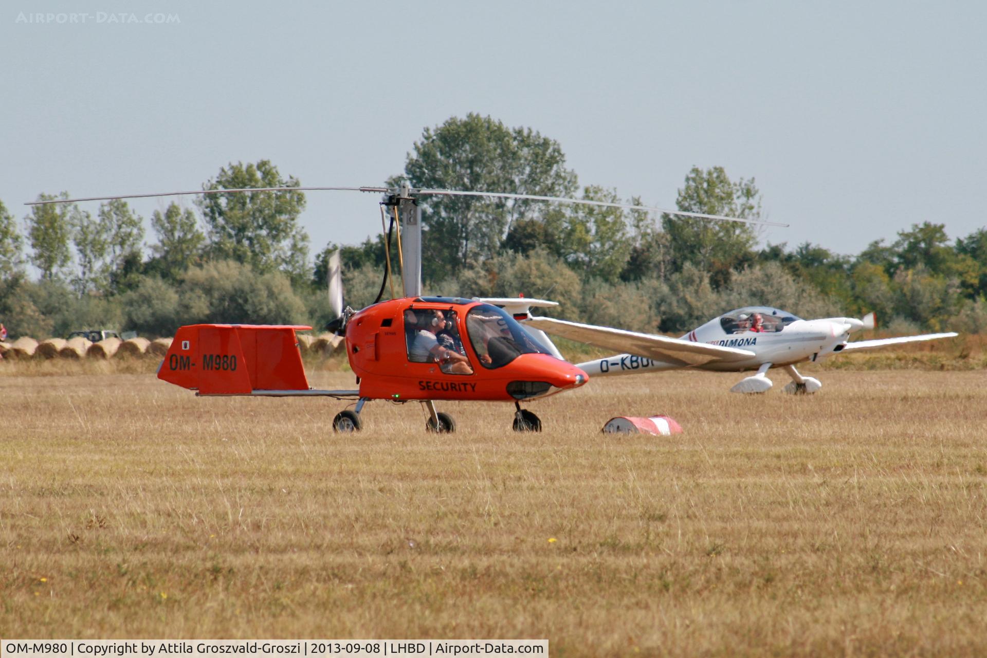 OM-M980, Celier Xenon 2 912S C/N CA11374, LHBD - Börgönd Airport, Hungary
