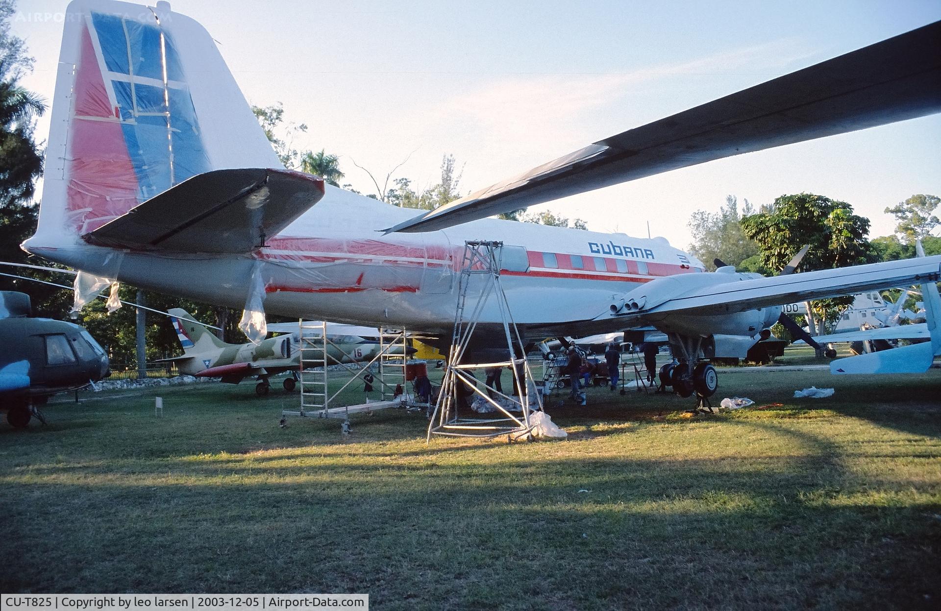 CU-T825, Ilyushin Il-14P C/N Not found CU-T825, Museo del Aire Havana 5.12.2003, Painting in progres