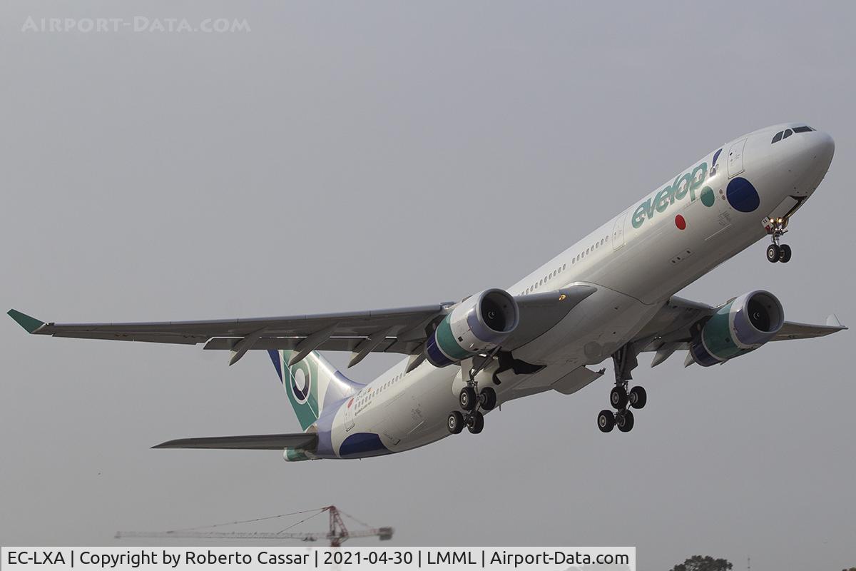 EC-LXA, 2005 Airbus A330-343X C/N 670, Runway 13