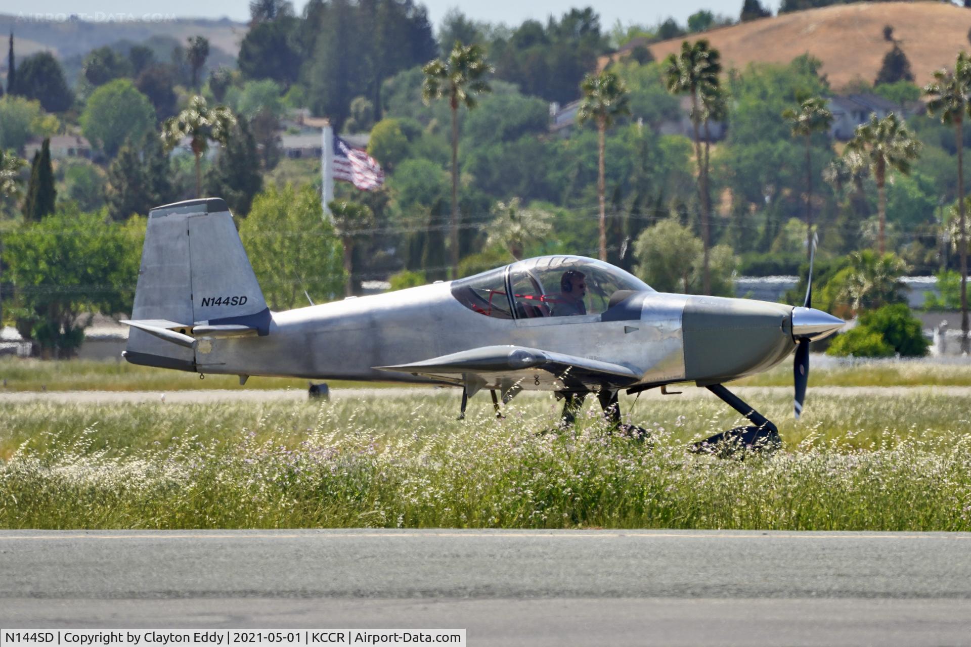 N144SD, 2020 Vans RV-14A C/N 140196, Buchanan Field Concord California 2021.