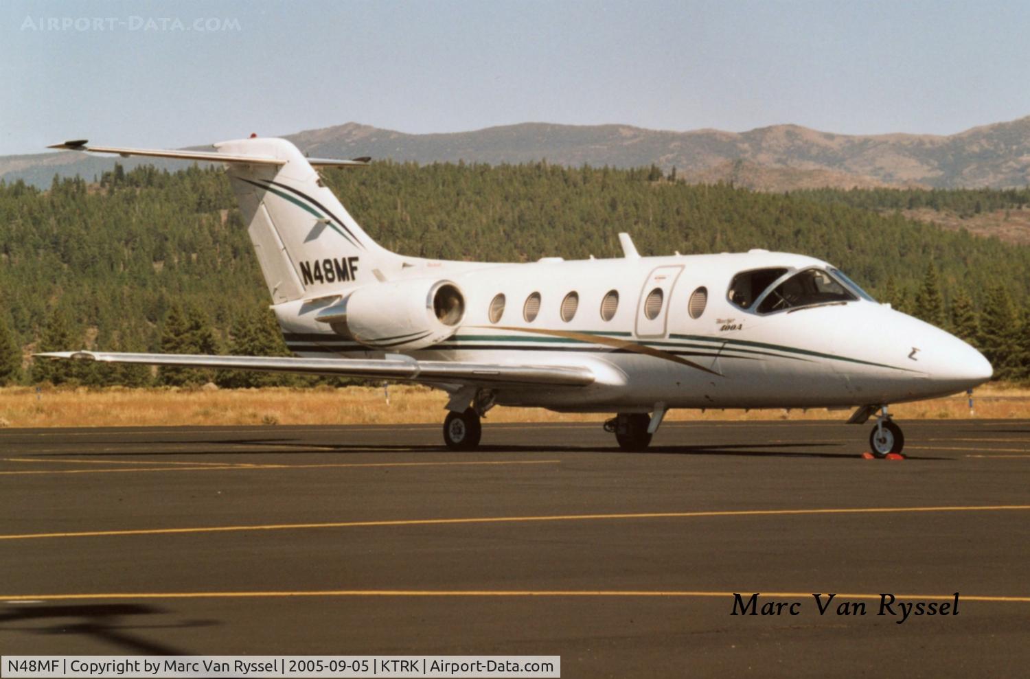 N48MF, 1998 Raytheon Aircraft Company 400A C/N RK-218, Beechjet 400A at Truckee.