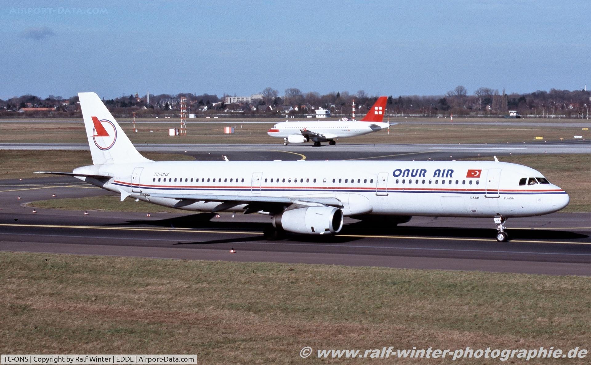 TC-ONS, 1993 Airbus A321-131 C/N 364, Airbus A321-121 - 8Q OHY Onur Air 'P. Marty' - 364 - TC-ONS - 03.2003 - DUS