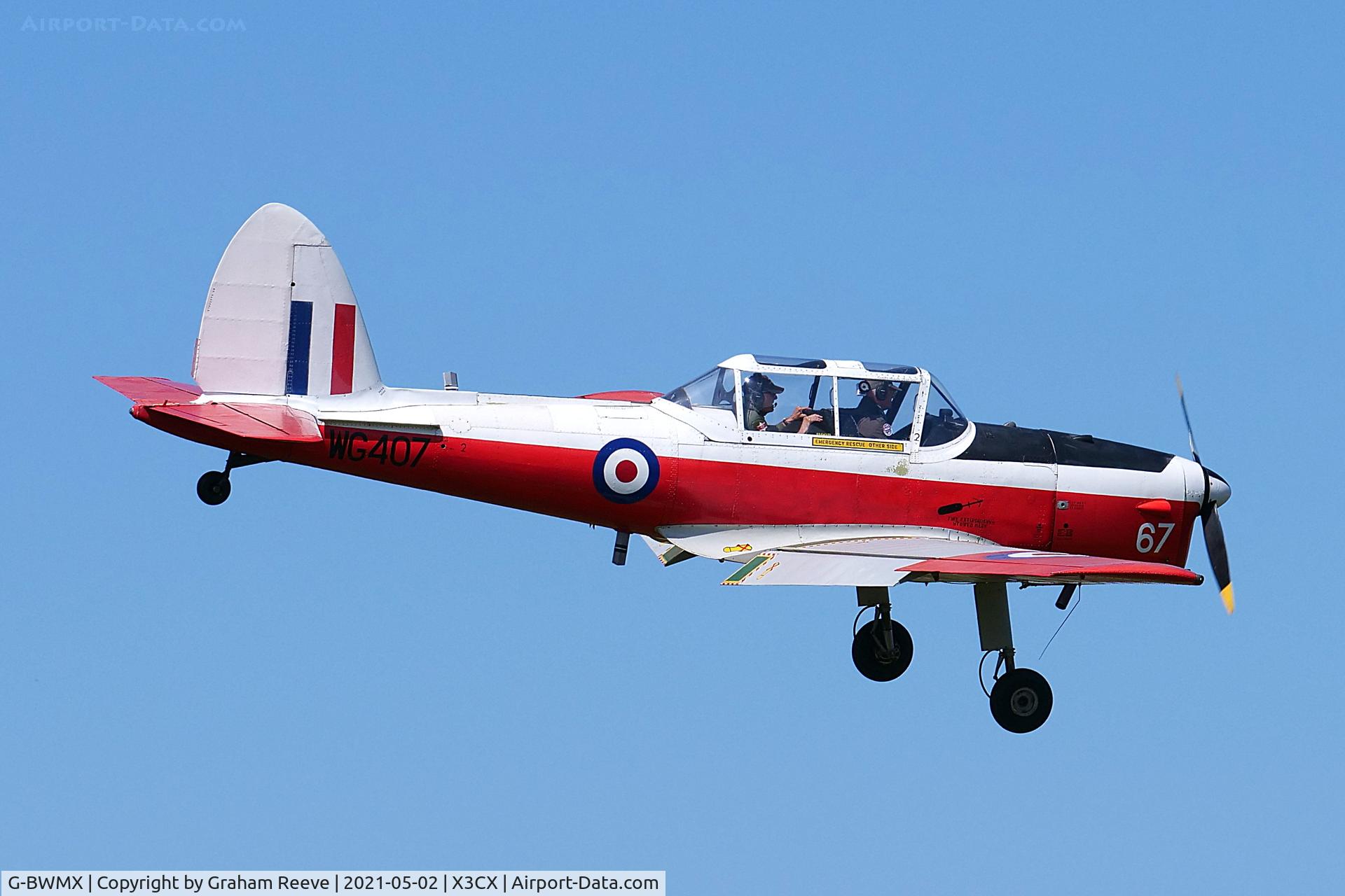 G-BWMX, 1951 De Havilland DHC-1 Chipmunk T.10 C/N C1/0481, Landing at Northrepps.