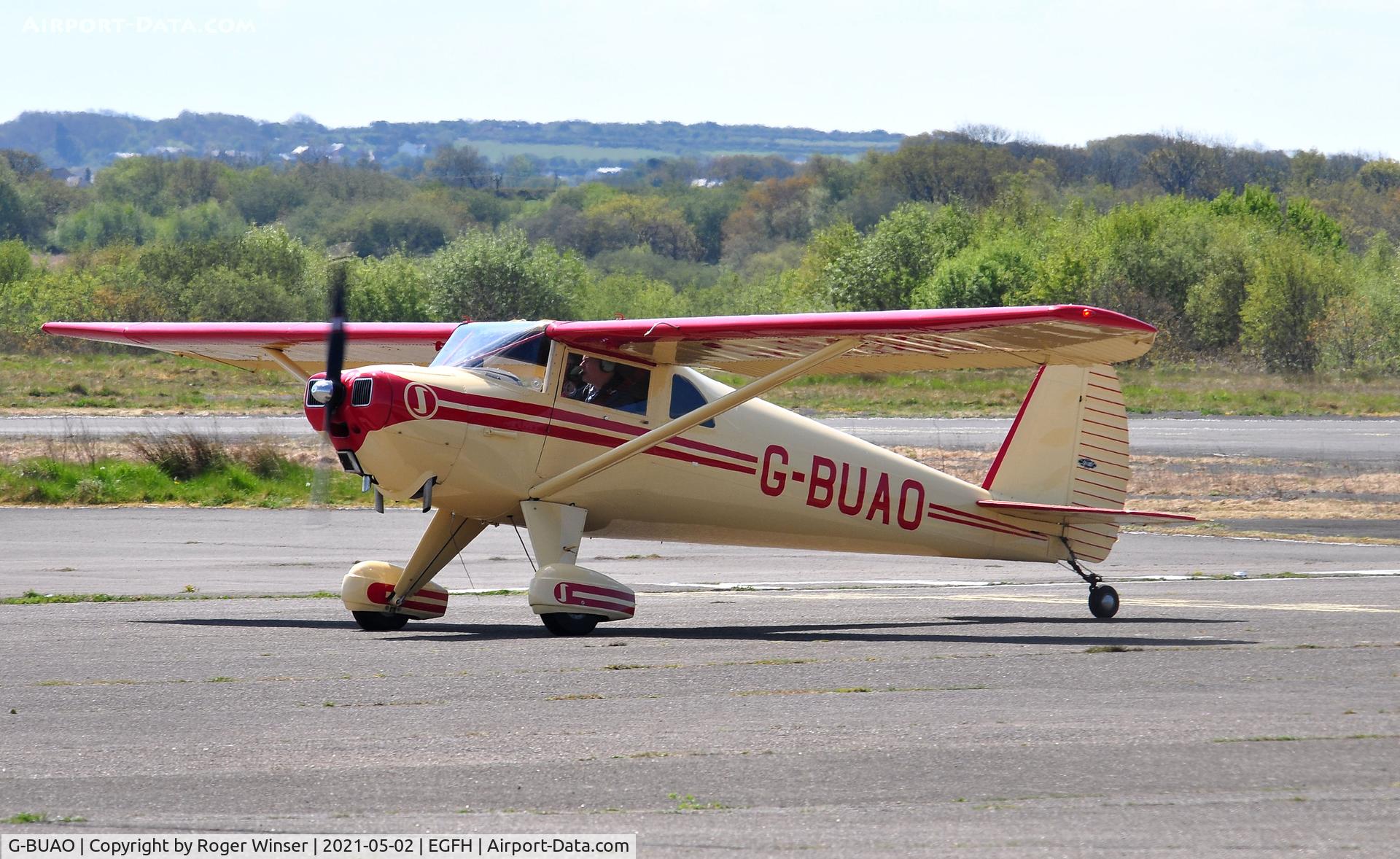 G-BUAO, 1946 Luscombe 8A C/N 4089, Classic Silvaire tail dragger visiting the airport.