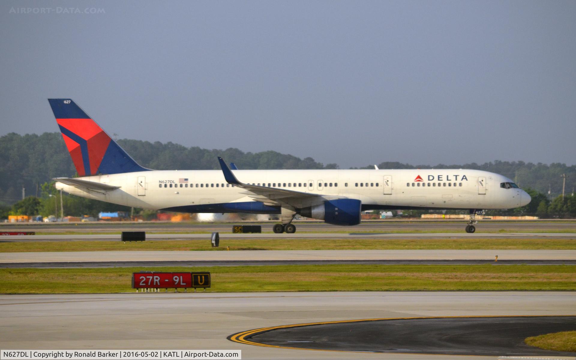 N627DL, 1987 Boeing 757-232 C/N 22917, Taxi Atlanta