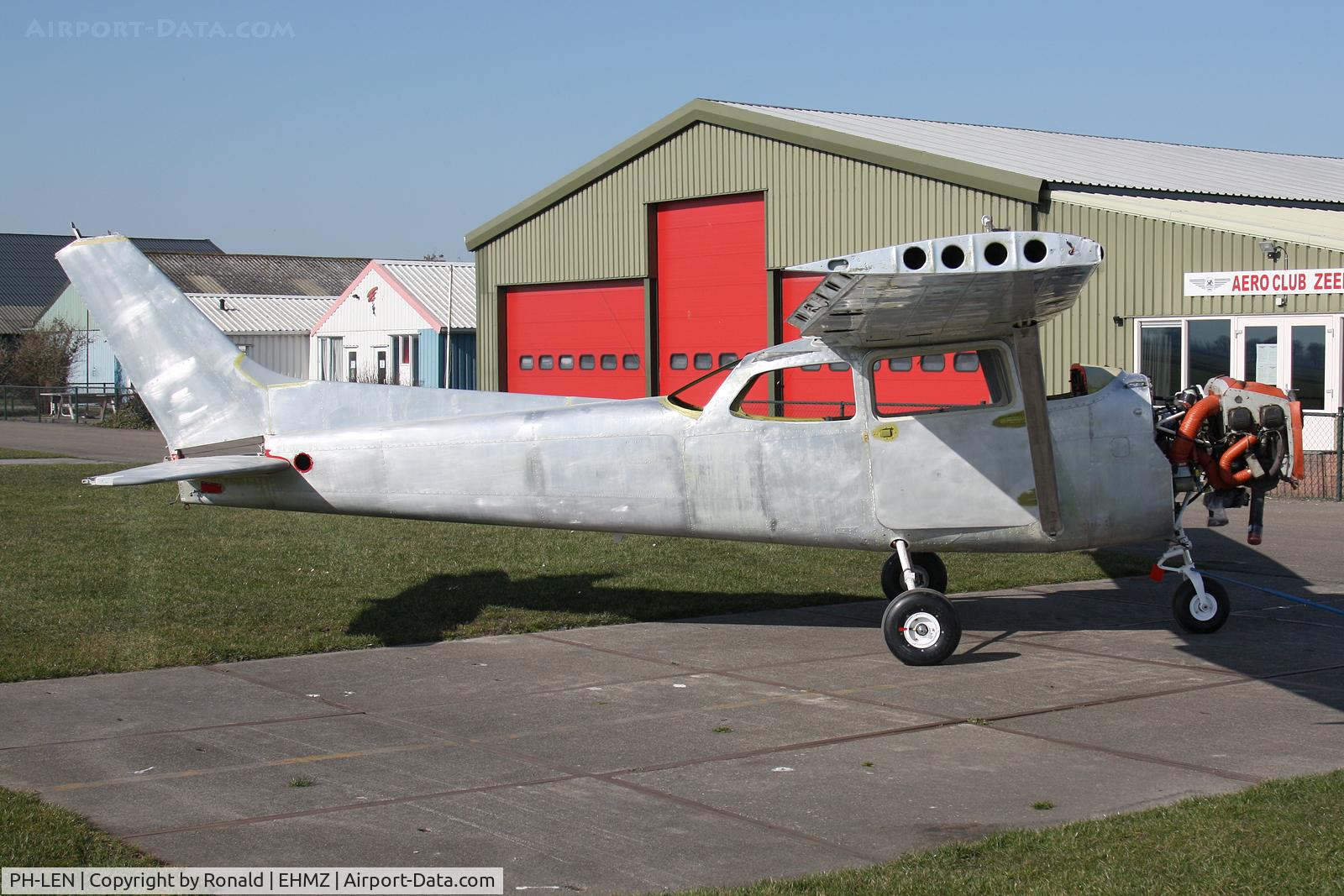 PH-LEN, Reims F172N Skyhawk C/N 1619, at ehmz
