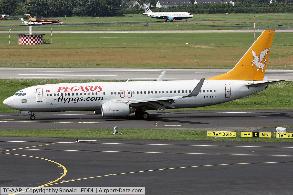 TC-AAP, 2002 Boeing 737-86N C/N 32736, at dus