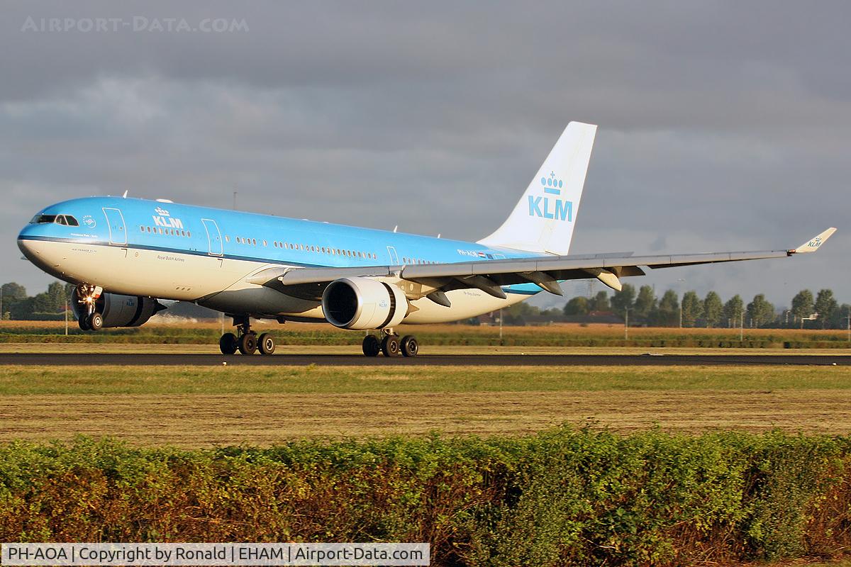 PH-AOA, 2005 Airbus A330-203 C/N 682, at spl