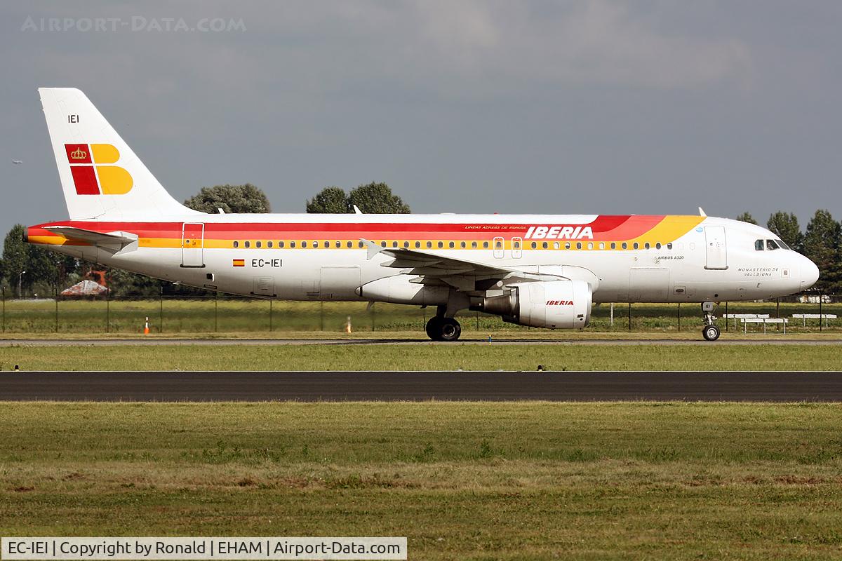 EC-IEI, 2001 Airbus A320-214 C/N 1694, at spl