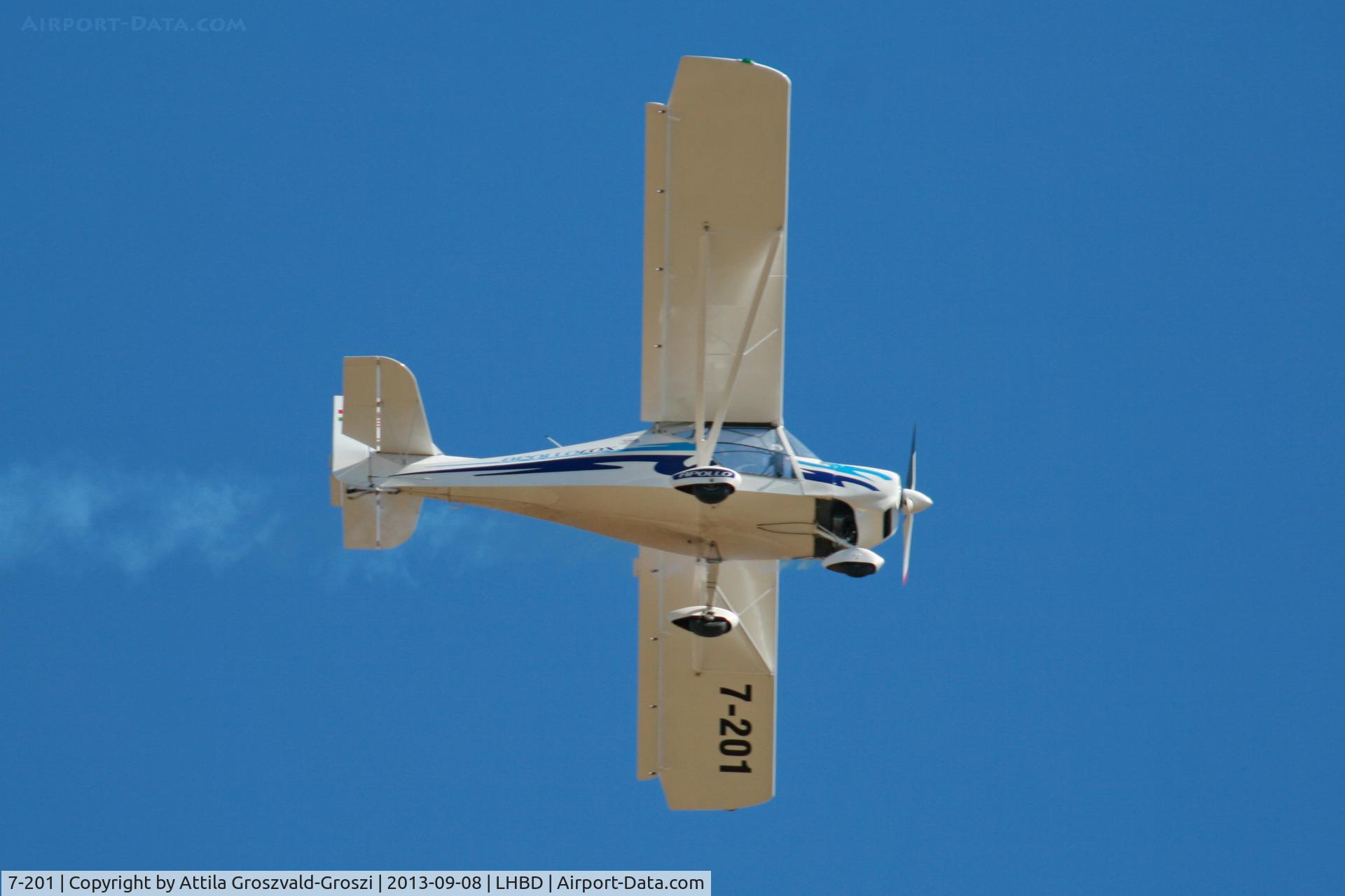 7-201, 2011 Apollo Fox C/N 150611, LHBD - Börgönd Airport, Hungary