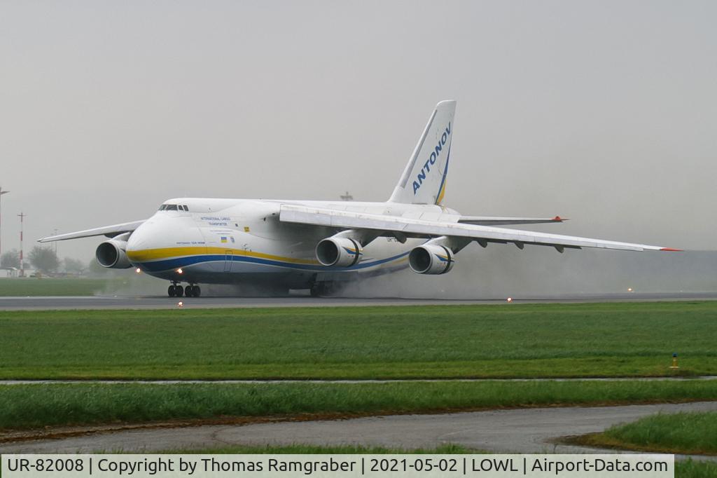 UR-82008, 1986 Antonov An-124-100M Ruslan C/N 19530501006, Antonov Airlines Antonov An-124