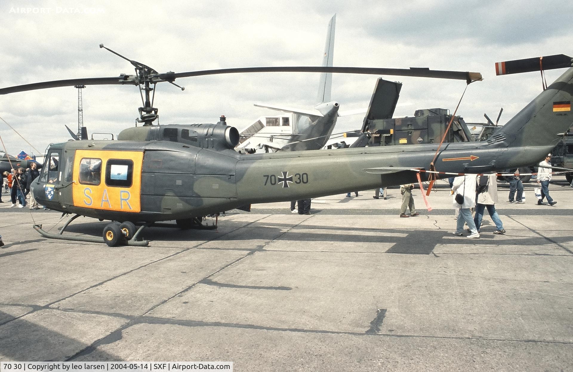 70 30, Bell (Dornier) UH-1D Iroquois C/N 8441, Berlin Air Show 14.5.2004.Second Helicopter with same s/n .No 1
was W/O 5.9.1972 duing terrorist attack Olympic Games in Munich,c/n 8060