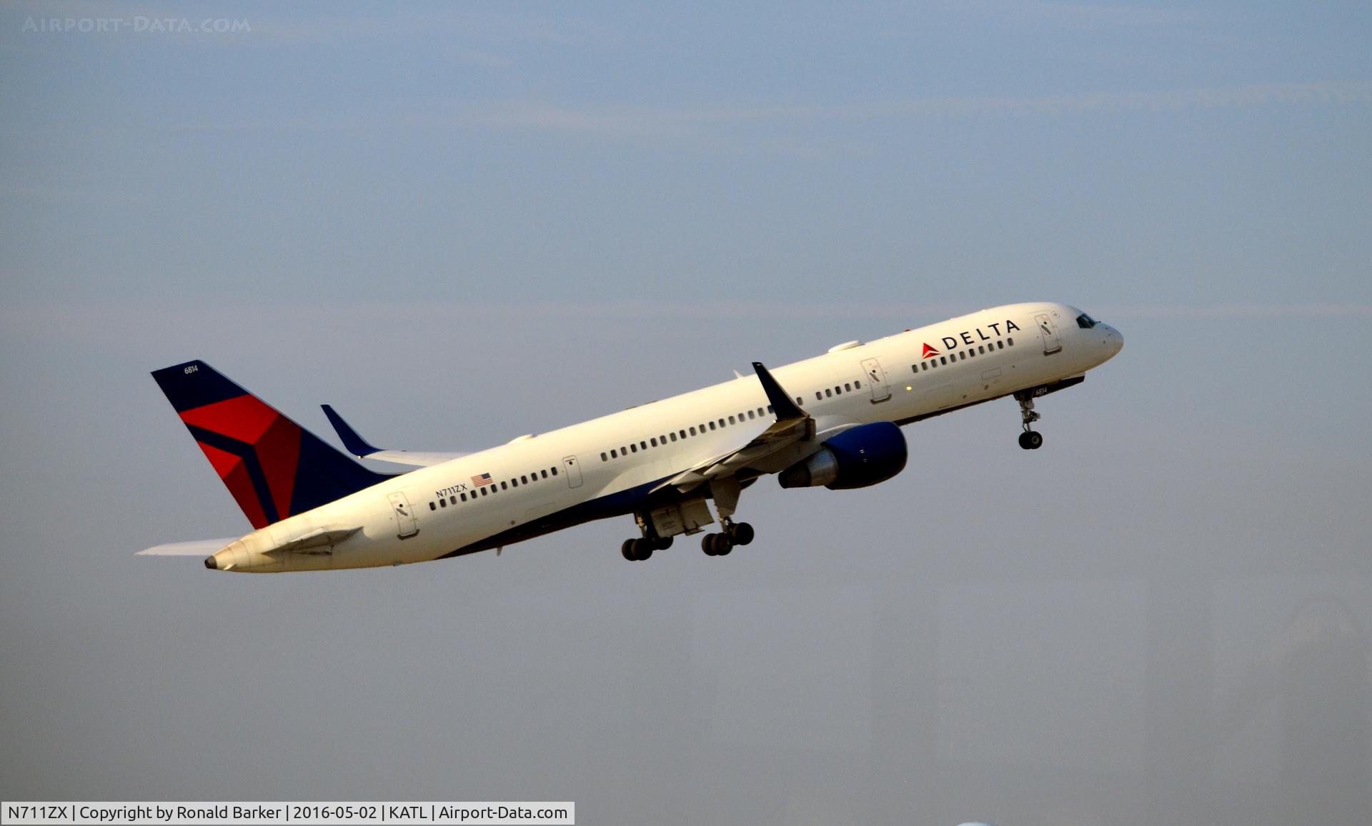 N711ZX, 1997 Boeing 757-231 C/N 28481, Takeoff Atlanta