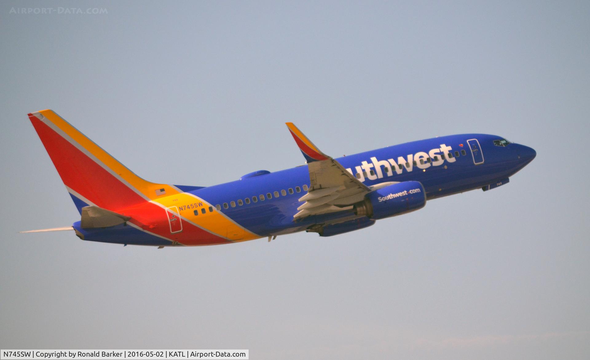 N745SW, 1999 Boeing 737-7H4 C/N 29491, Departure Atlanta