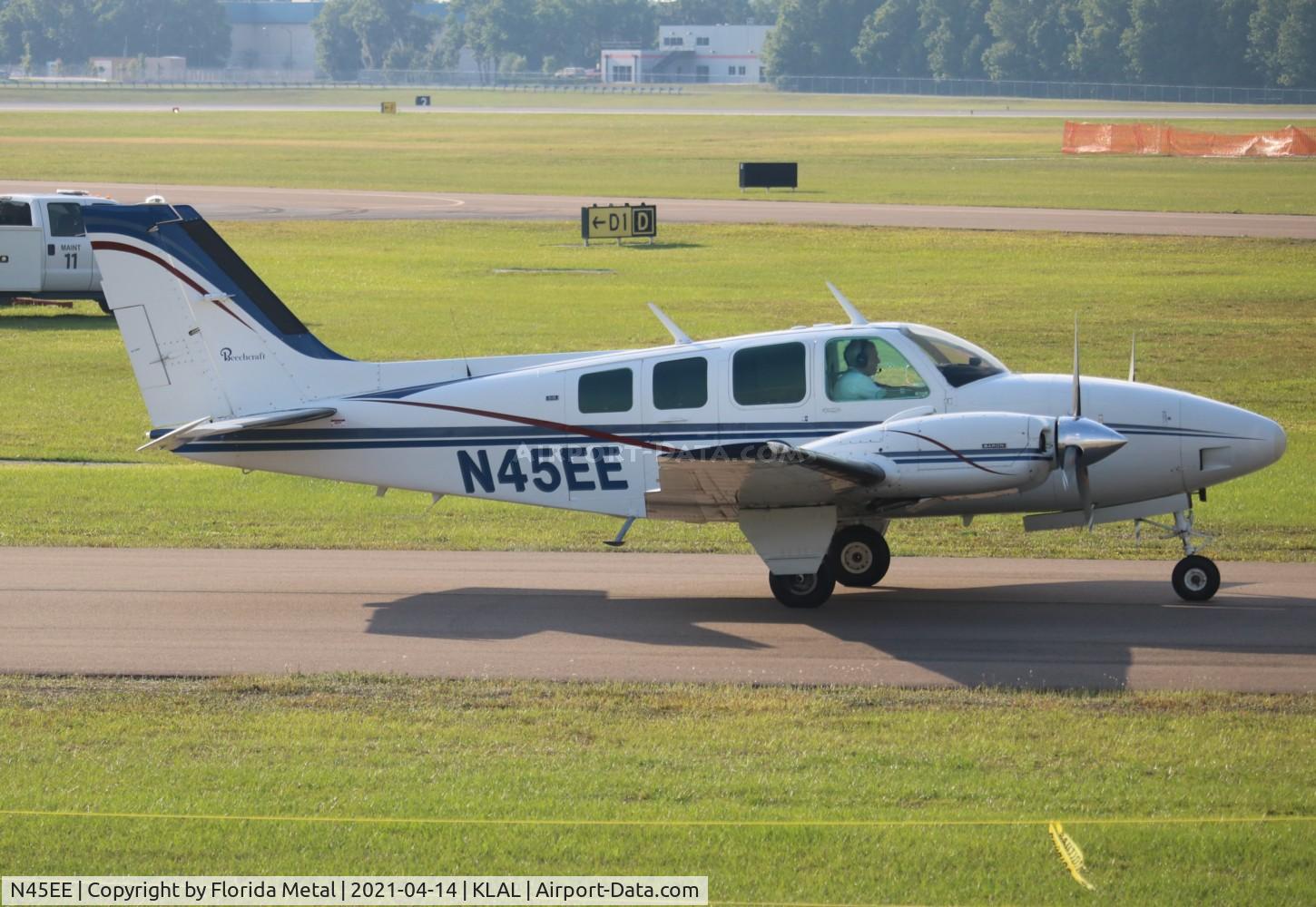 N45EE, 1971 Beech 58 Baron C/N TH-185, Sun N Fun 2021