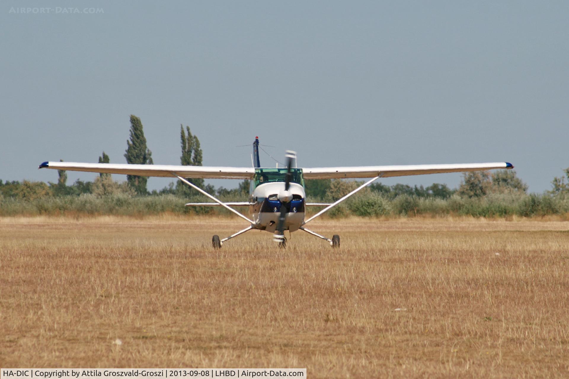 HA-DIC, 1975 Cessna 182P Skylane C/N 18264059, LHBD - Börgönd Airport, Hungary