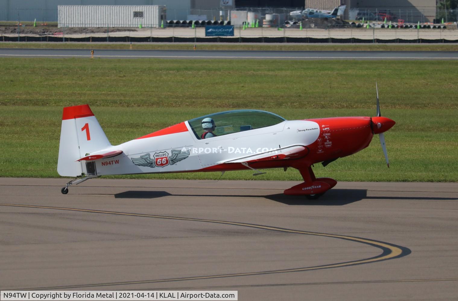 N94TW, 1997 Extra EA-300/L C/N 049, Sun N Fun 2021