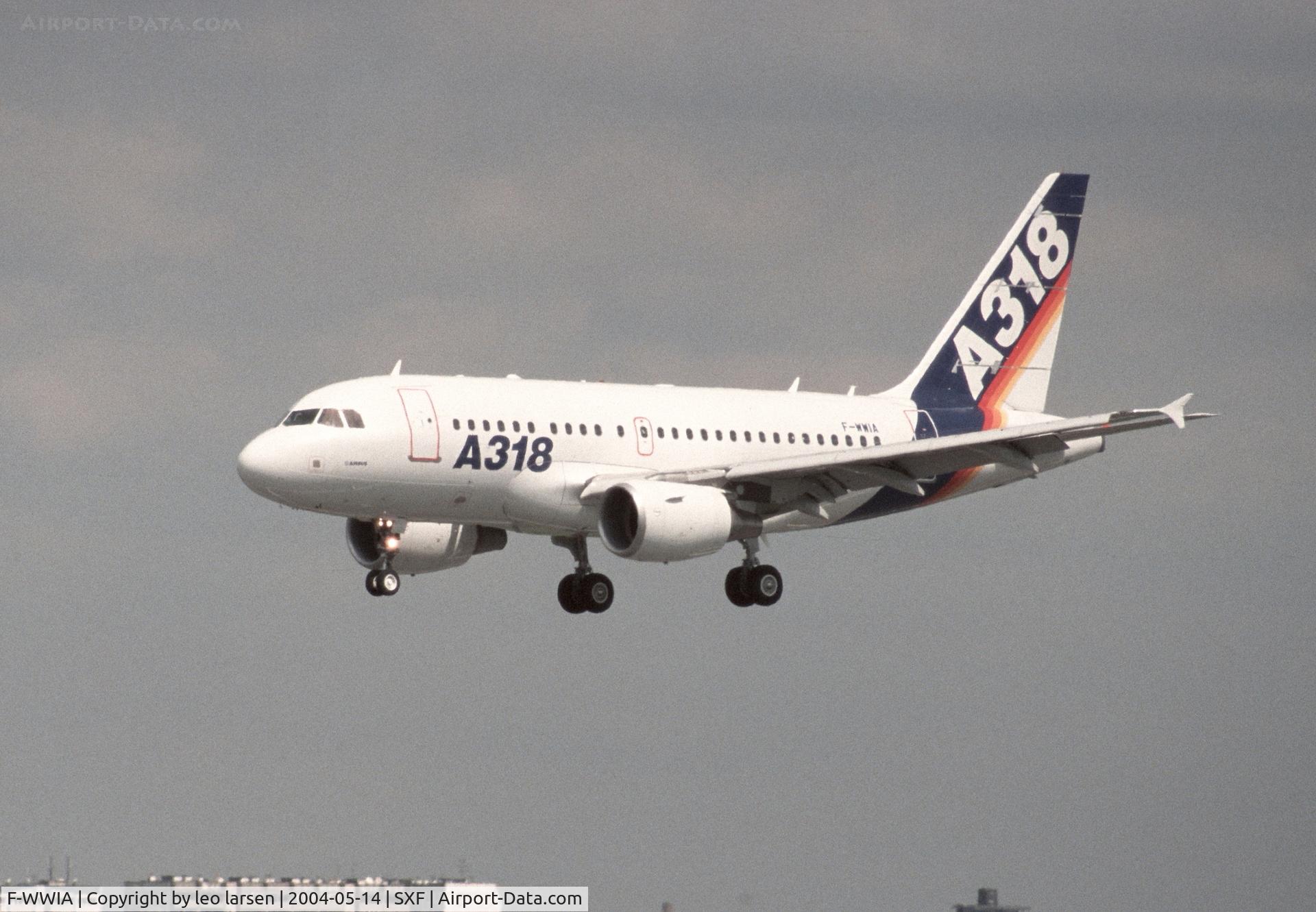 F-WWIA, 2001 Airbus A318-122 C/N 1599, Berlin Air Show 14.5.2004