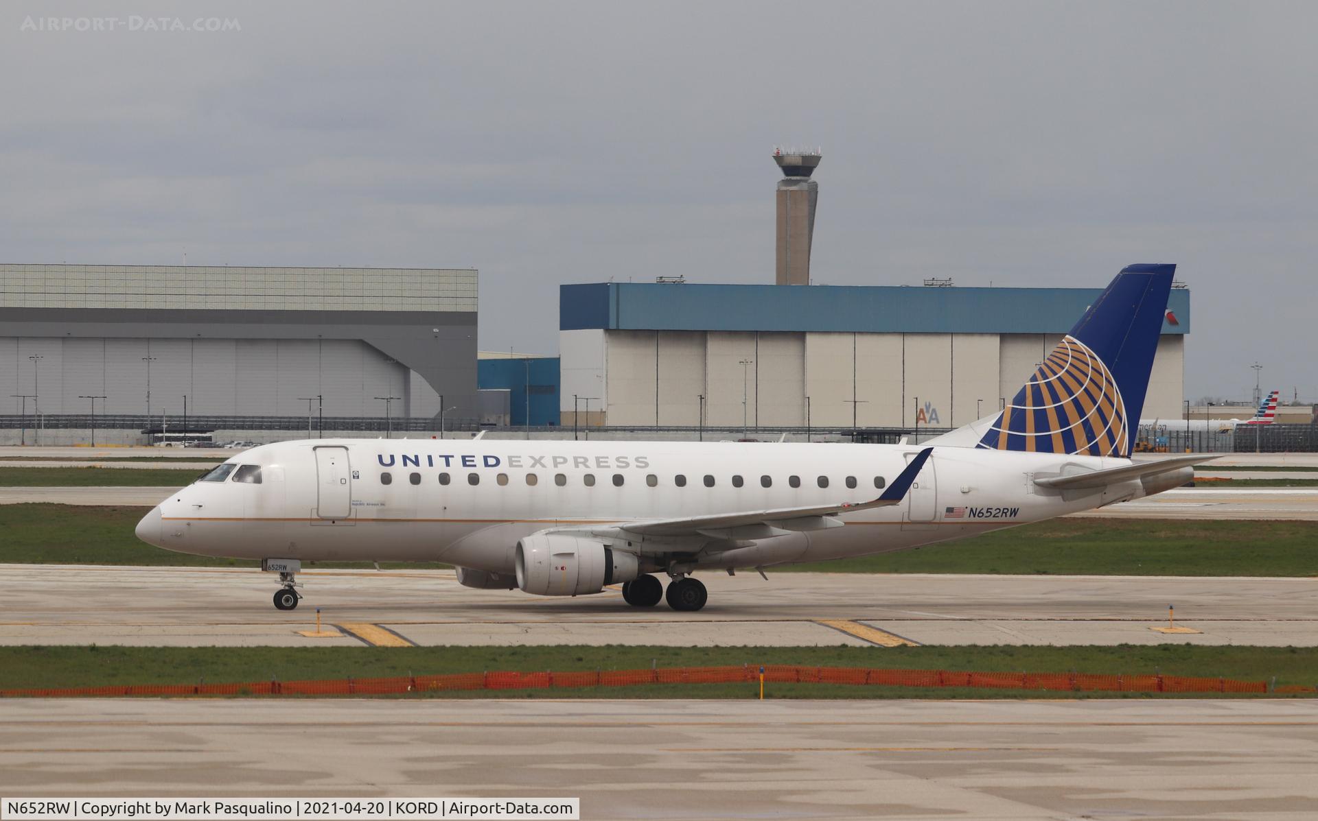 N652RW, 2005 Embraer 170SE (ERJ-170-100SE) C/N 17000075, ERJ-170-100SE