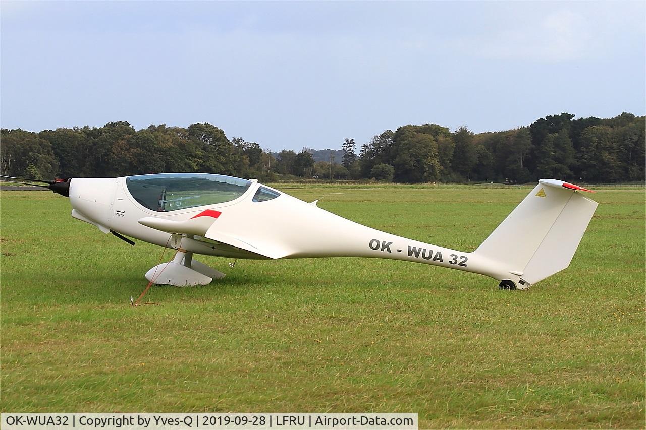OK-WUA32, Phoenix Air U15 Phoenix C/N Not found OK-WUA32, Phoenix Air U15 Phoenix, Static display, Morlaix-Ploujean airport (LFRU-MXN) air show 2019