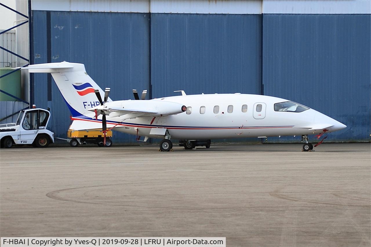 F-HBAI, 2006 Piaggio P-180 Avanti C/N 1110, Piaggio P-180 Avanti, Parked, Morlaix-Ploujean airport (LFRU-MXN)