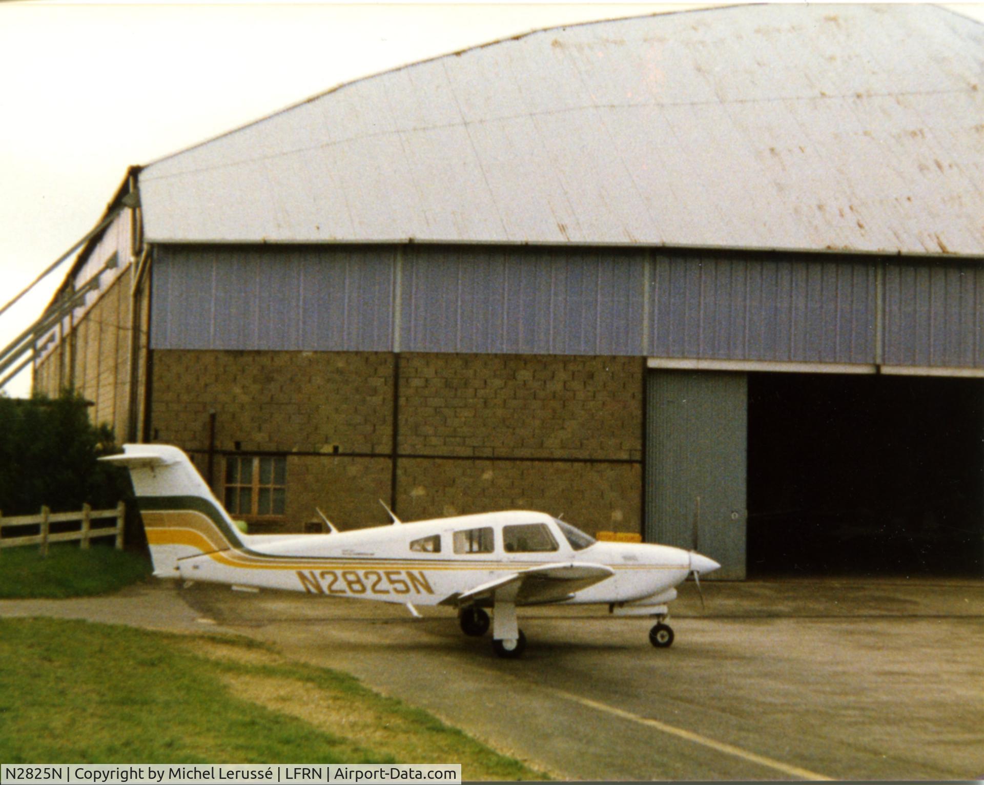 N2825N, Piper PA-28RT-201T Arrow IV C/N 28R7931213, Picture of the aircraft in Rennes (France) before its new french registration number : F-GFIZ