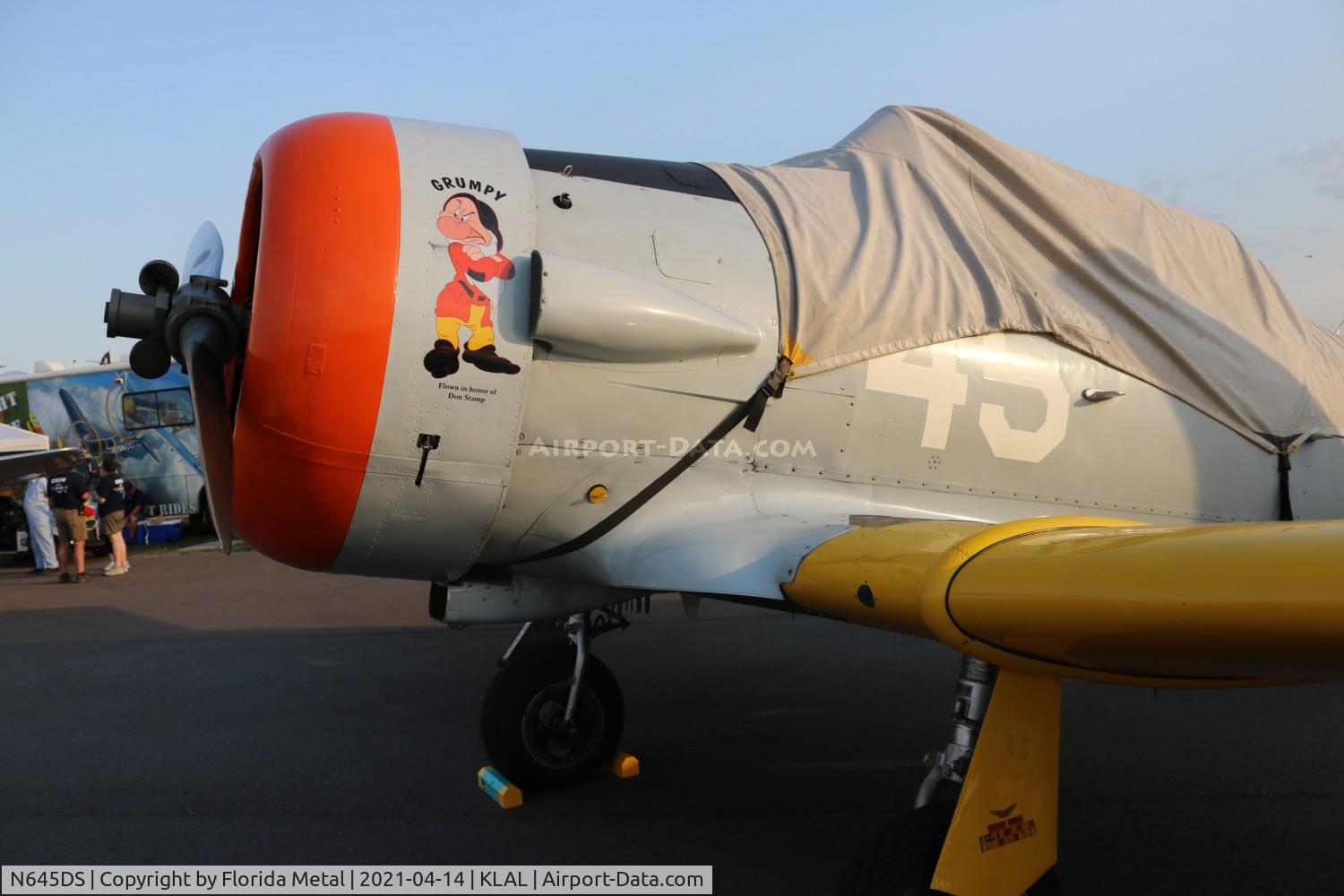 N645DS, 1944 North American SNJ-5 Texan Texan C/N 88-17678, Sun N Fun 2021