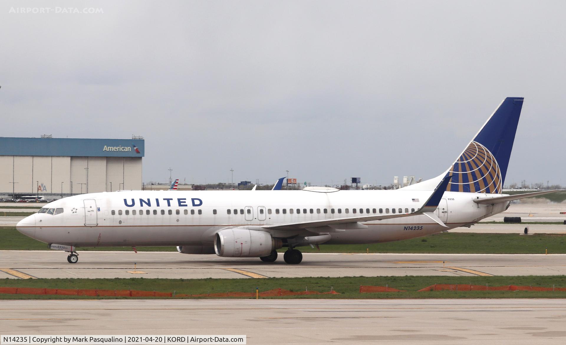 N14235, 1999 Boeing 737-824 C/N 28947, Boeing 737-824