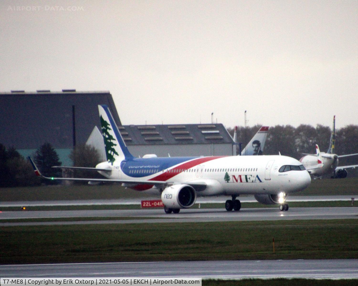 T7-ME8, 2020 Airbus A321-271NX C/N 10221, T7-ME8 taxi to the gate after landing rw 22L