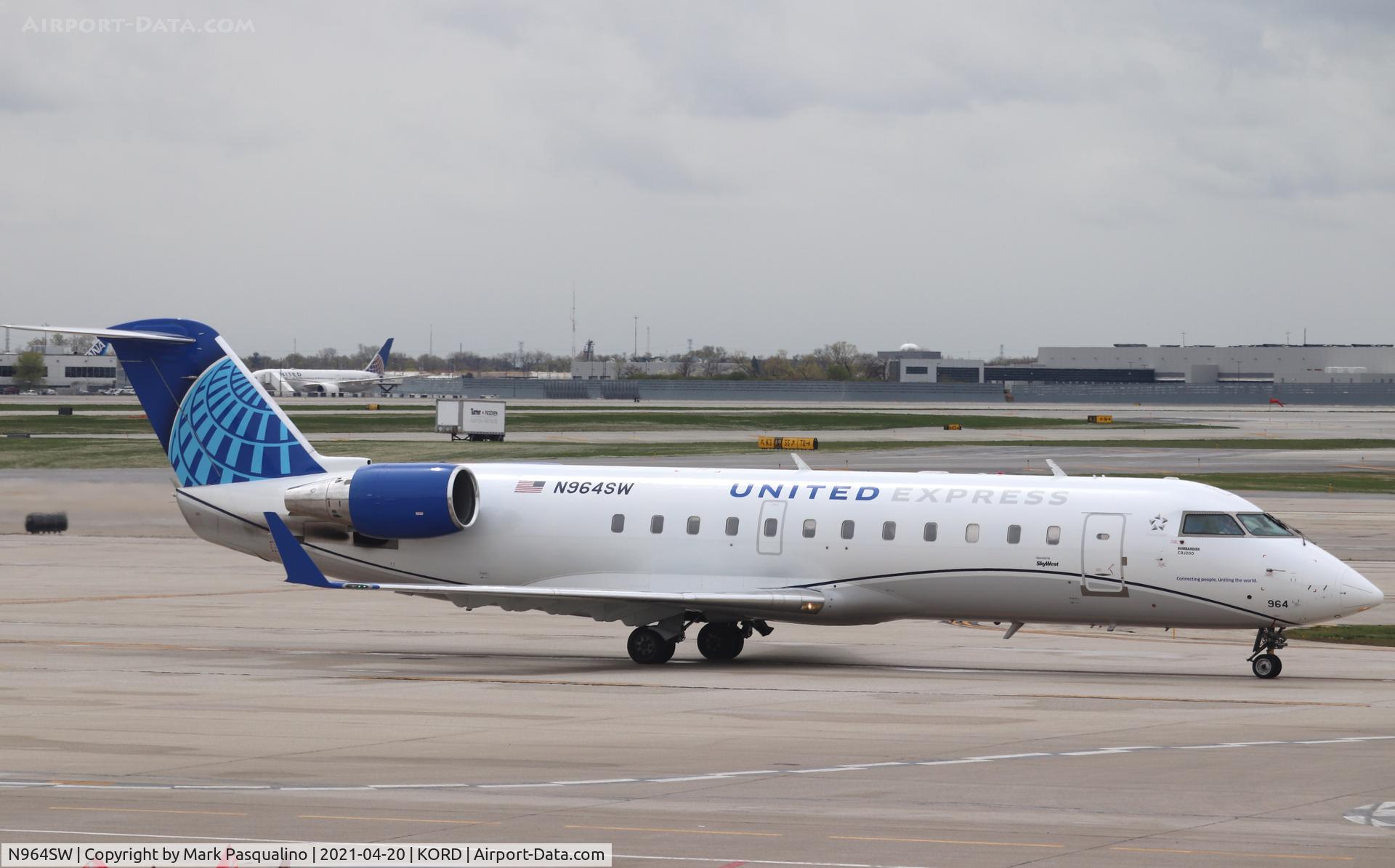N964SW, 2003 Bombardier CRJ-200ER (CL-600-2B19) C/N 7868, CL-600-2B19