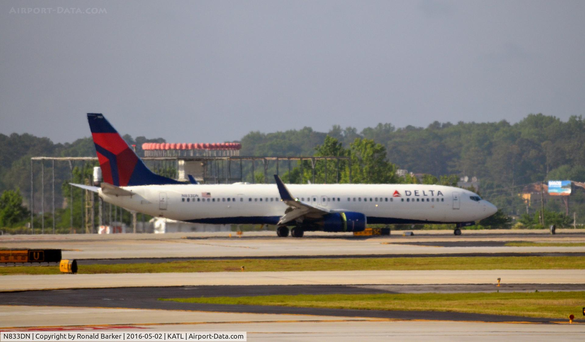 N833DN, 2015 Boeing 737-932/ER C/N 31944, Landing Atlanta