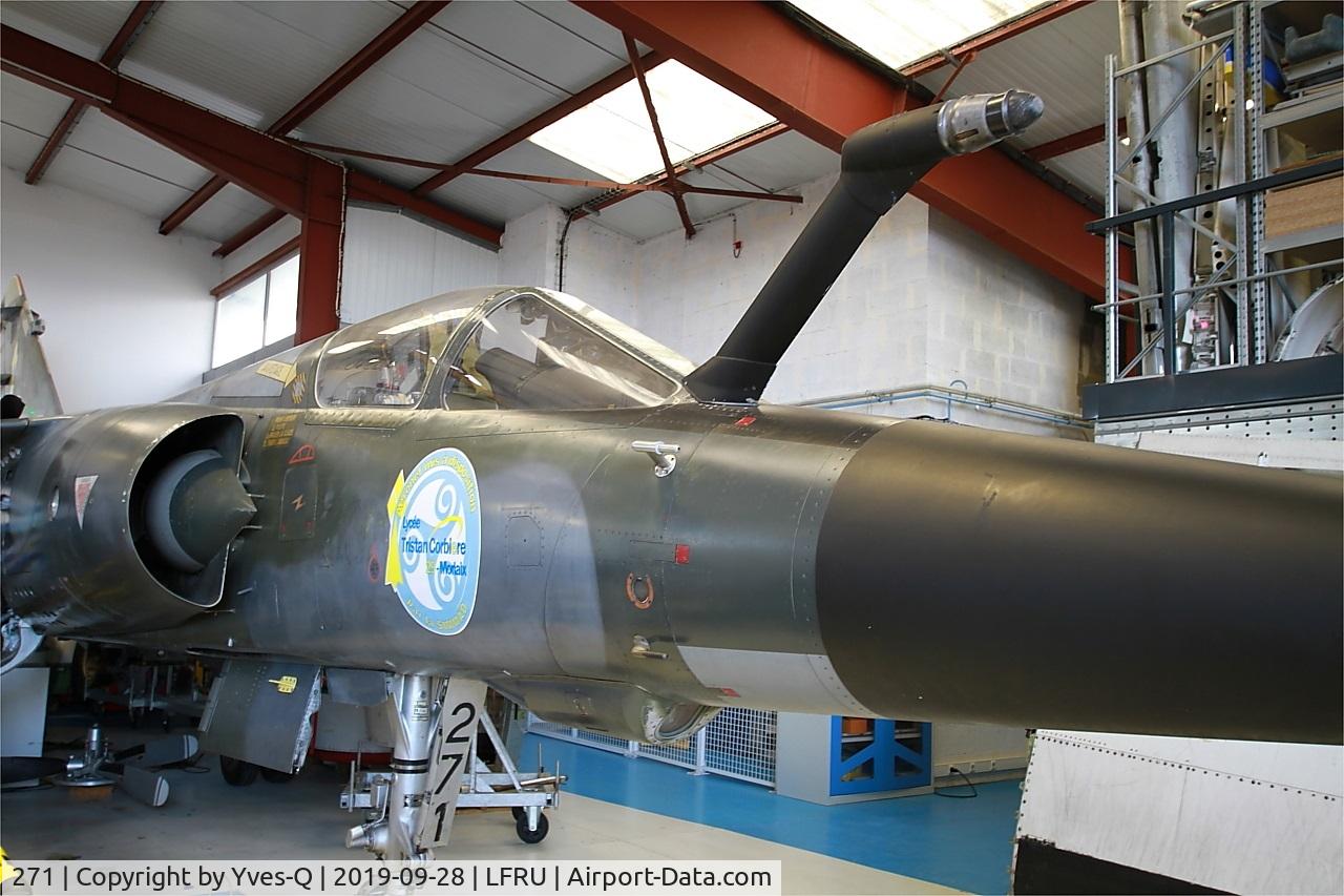 271, Dassault Mirage F.1CT C/N 271, Dassault Mirage F1CT, Dedicated to training of Tristan Corbière high school students, Morlaix-Ploujean airport (LFRU-MXN)