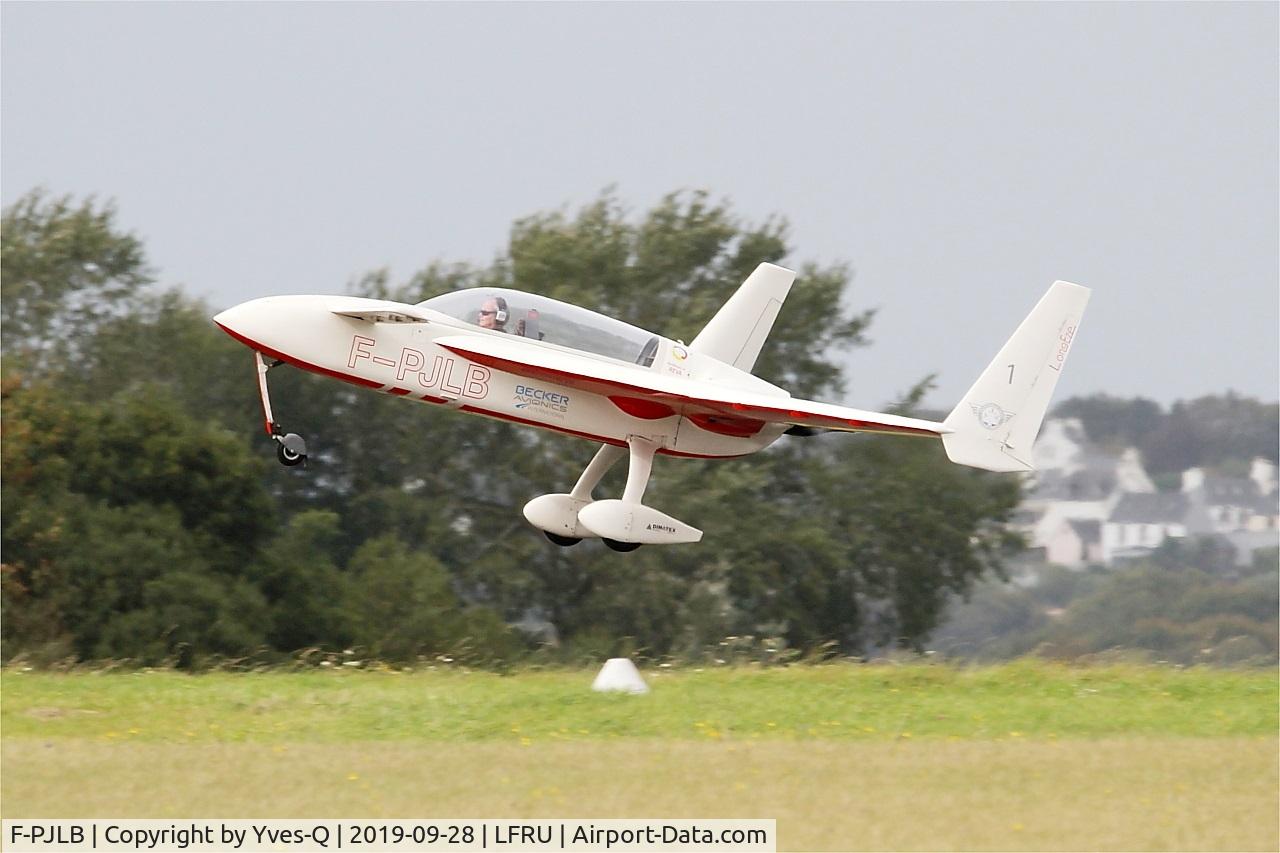F-PJLB, Rutan Long-EZ C/N 1344, Rutan Long-EZ, Take off rwy 22, Morlaix-Ploujean airport (LFRU-MXN) air show 2019
