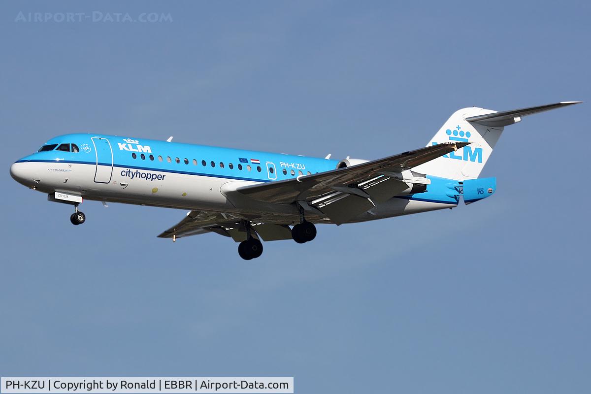 PH-KZU, 1995 Fokker 70 (F-28-0070) C/N 11543, at bru