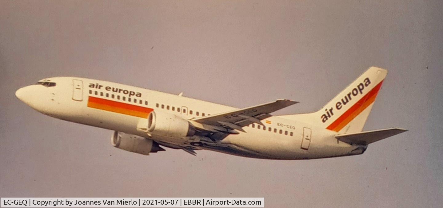 EC-GEQ, 1987 Boeing 737-3Y0 C/N 23750, scan from slide