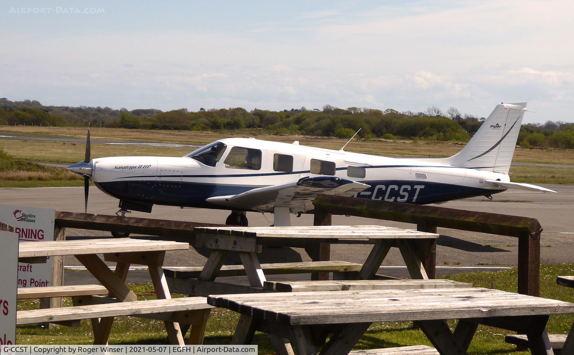 G-CCST, 2001 Piper PA-32R-301 Saratoga II HP C/N 3246182, Visiting Saratoga.