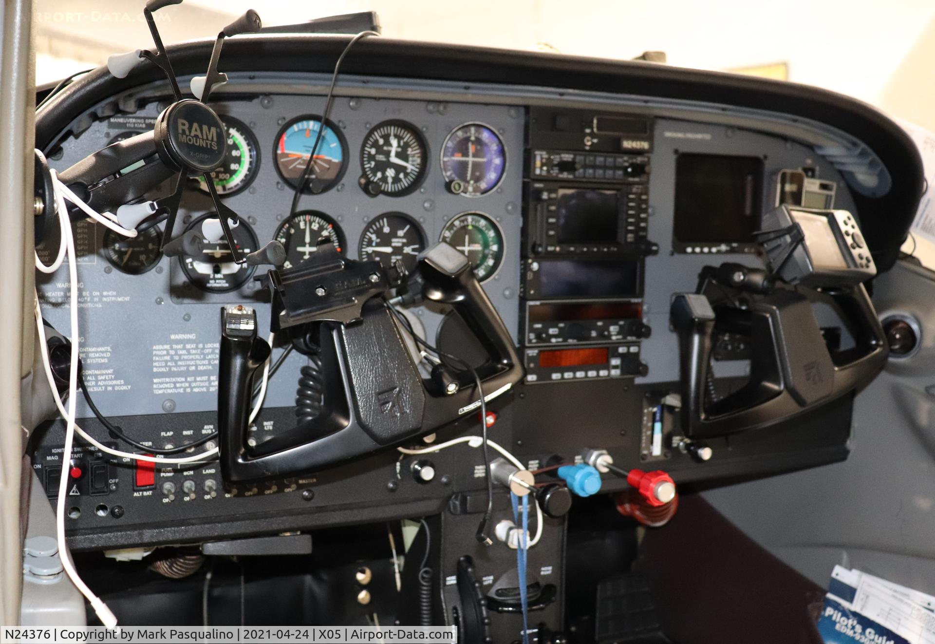 N24376, 2000 Cessna 182S Skylane C/N 18280704, Cessna 182S