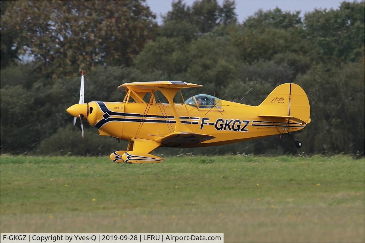 F-GKGZ, 1977 Pitts S-2A Special C/N 2149, Pitts S-2A Special, Take off rwy 22, Morlaix-Ploujean airport (LFRU-MXN) air show 2019
