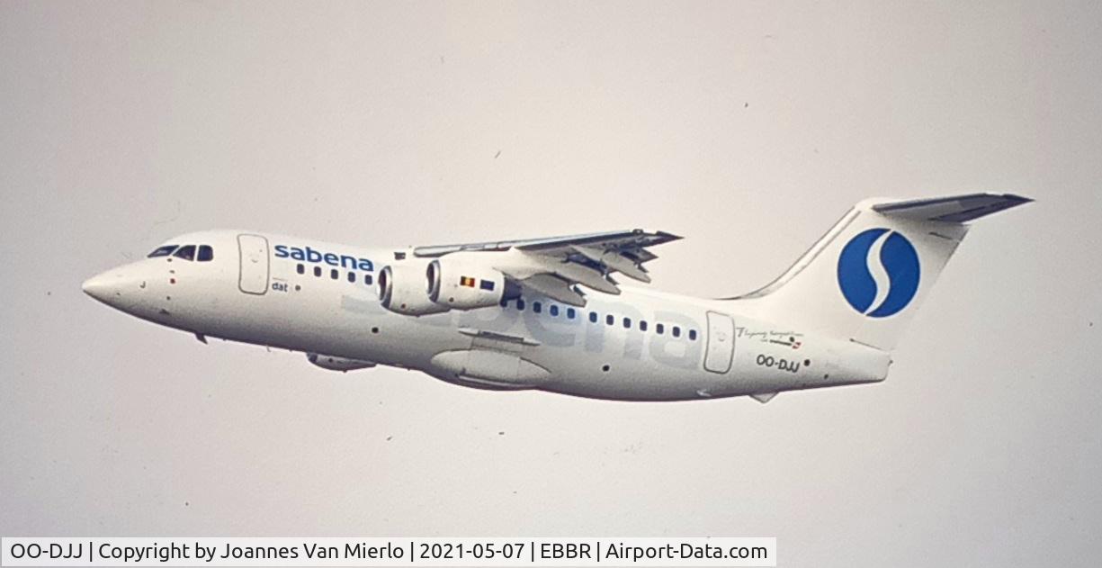 OO-DJJ, 1991 British Aerospace BAe.146-200 C/N E2196, T/O BRU 25R mid90´s scan from slide