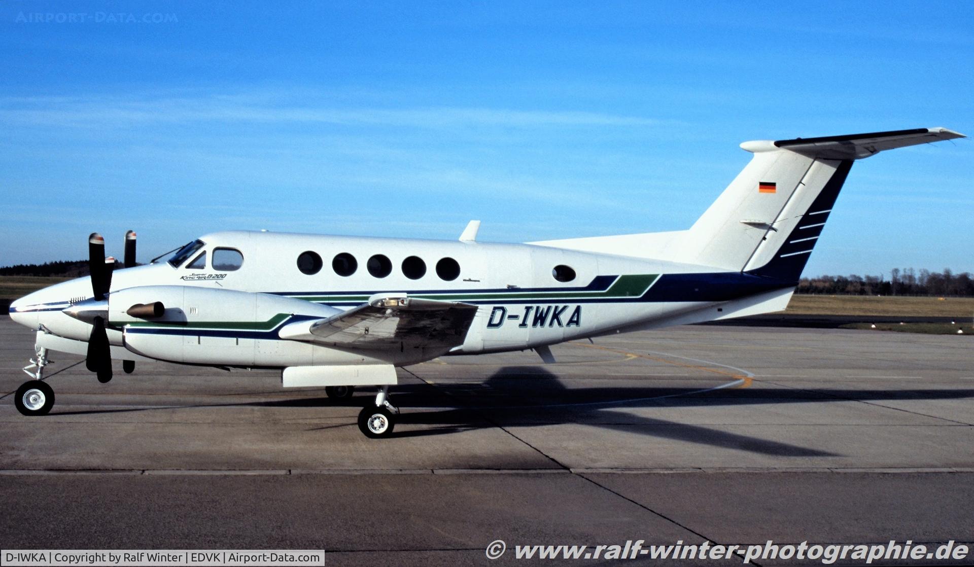 D-IWKA, 1991 Beech B200 Super King Air King Air C/N BB-1406, Beech B200 Super King Air - Private - BB-1406 - D-IWKA - 1998 - EDVK