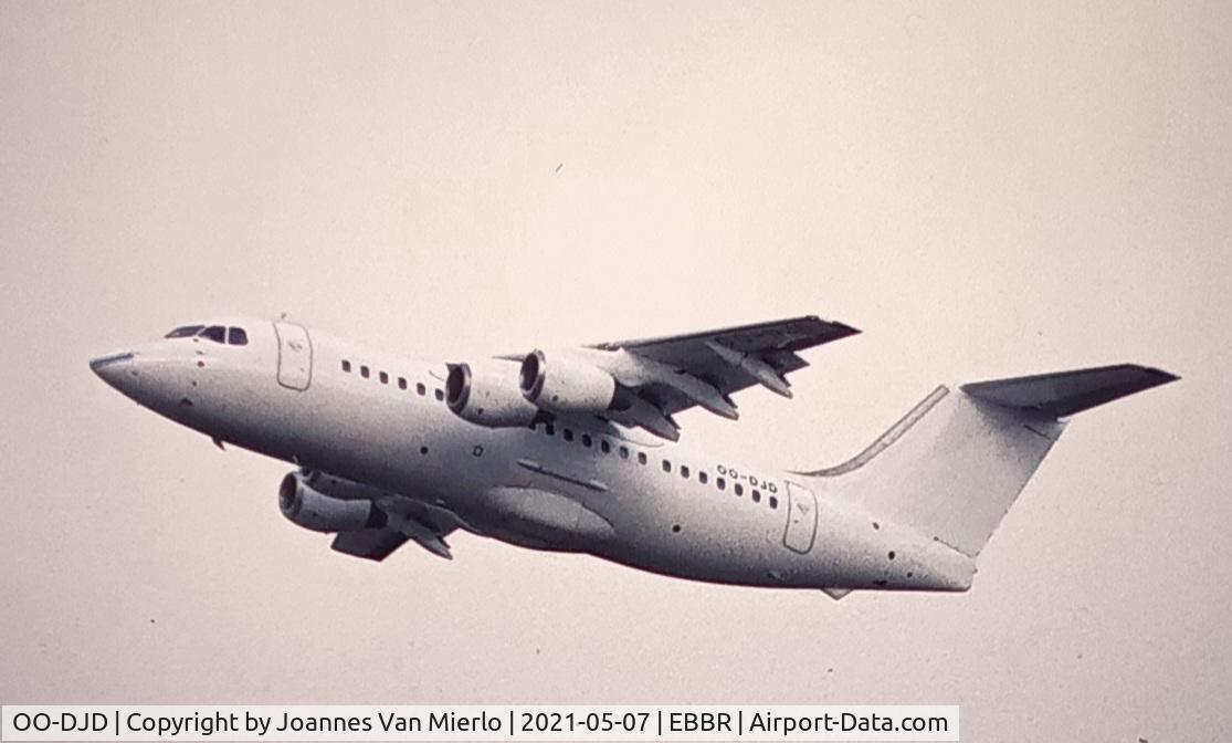 OO-DJD, 1987 British Aerospace BAe.146-200 C/N E2077, Airborne from BRU 25R scan from slide mid´90s
