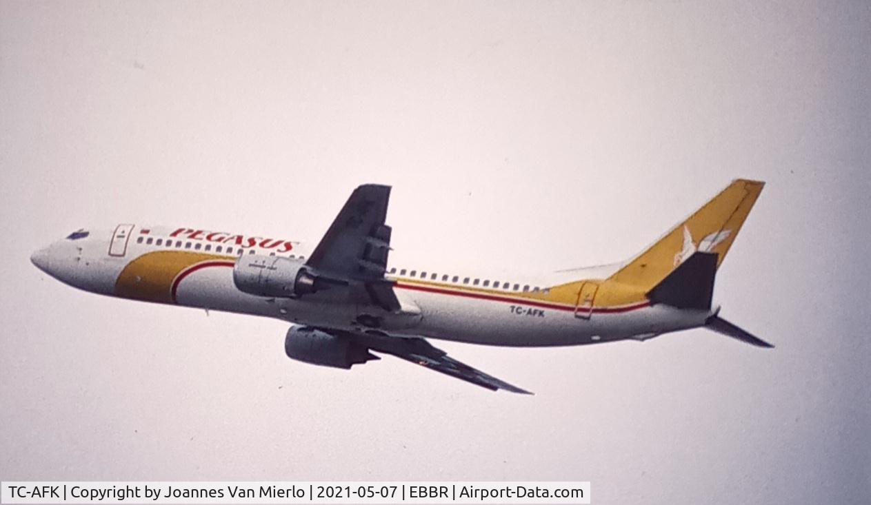 TC-AFK, 1990 Boeing 737-4Y0 C/N 24684, Climbing out of Brussels mid ´90s