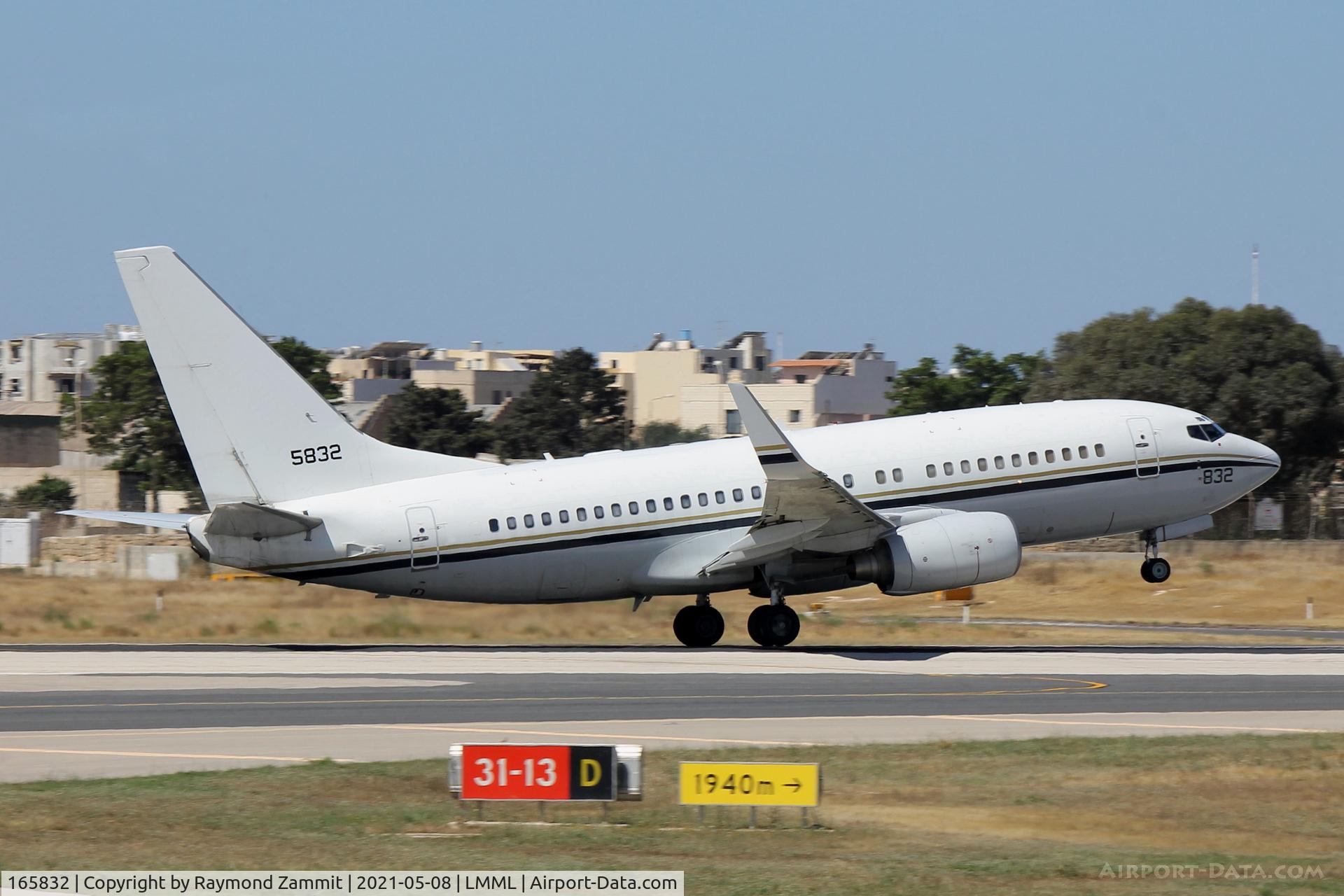 165832, 2001 Boeing C-40A Clipper C/N 30781/742, Boeing c-40A Clipper 165832 US Navy