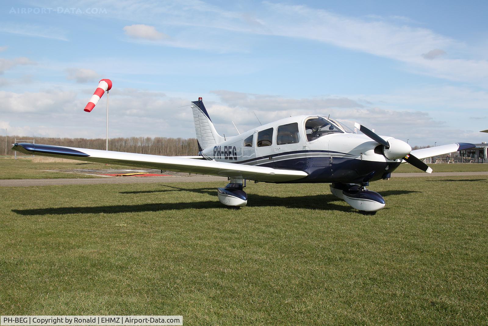 PH-BEG, 1978 Piper PA-28-181 Cherokee Archer II C/N 28-7890419, at ehmz