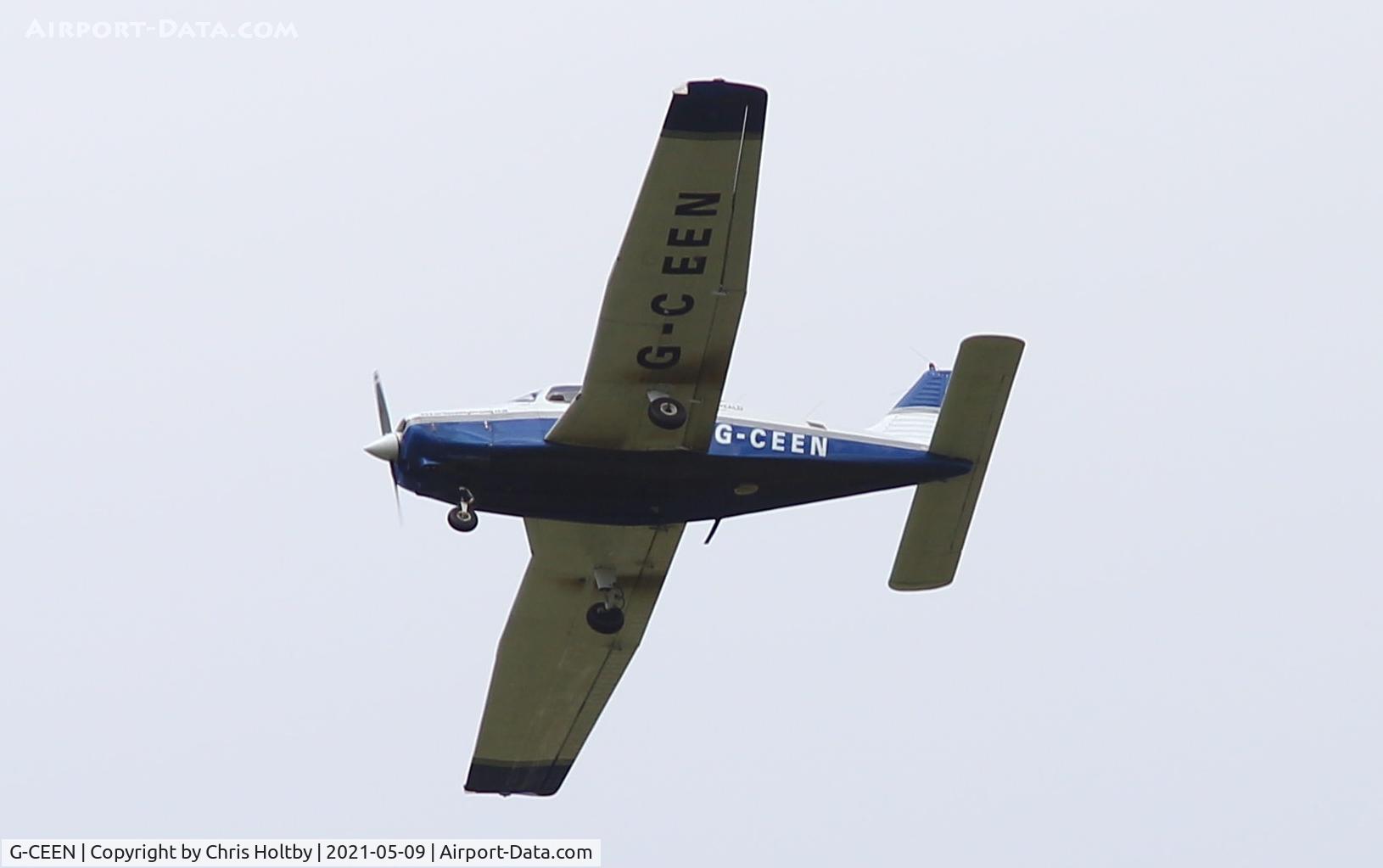 G-CEEN, 1990 Piper PA-28-161 Cadet C/N 2841293, Over Potters Bar, Herts